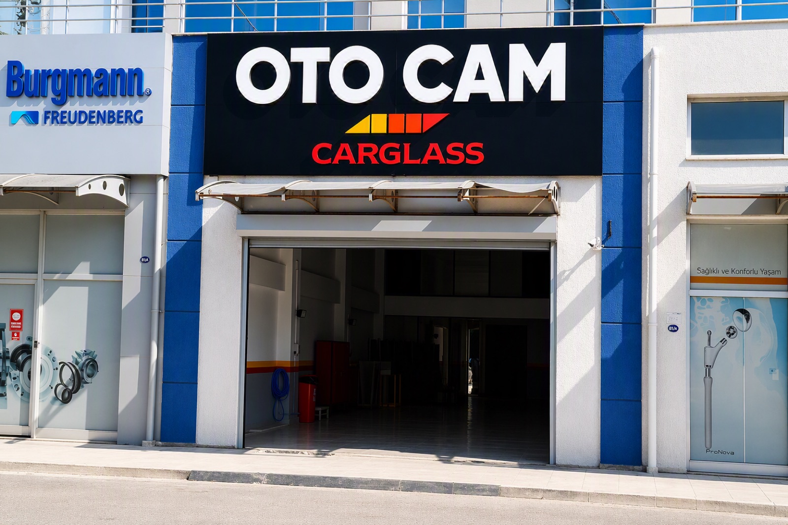 İzmir Bornova Şube - Carglass® şube görseli